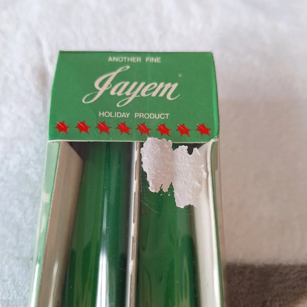 Vintage Christmas Holiday Jayem Green & Pinecones 10” Taper‎ Candles Hong Kong